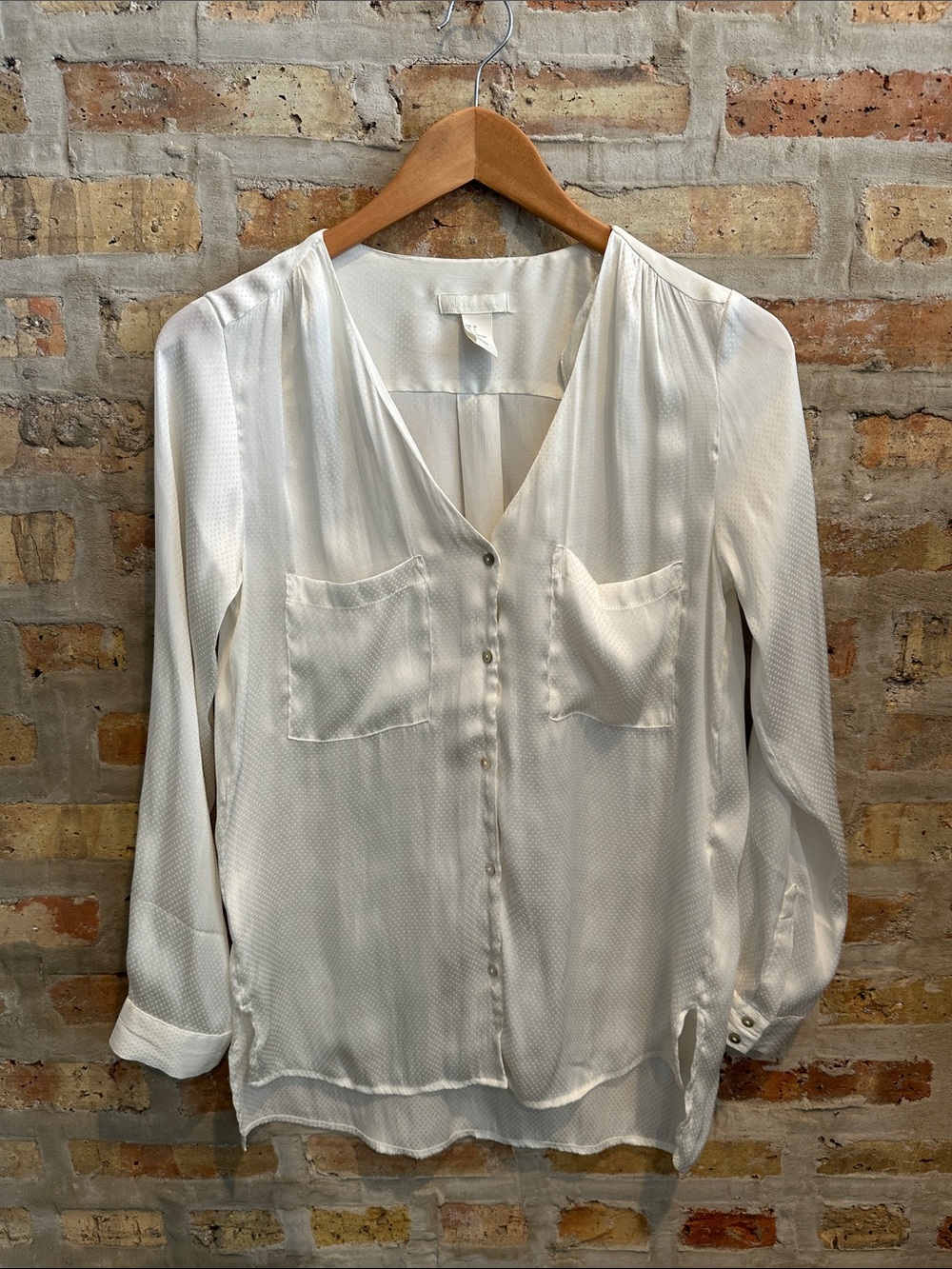 H&M Conciuis Button-Front V-Neck Long Sleeve Blouse